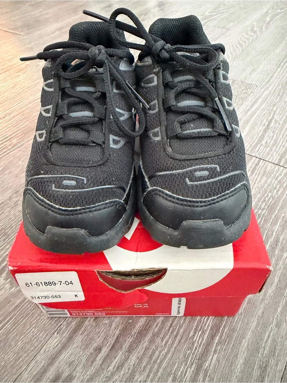 Nike Black Mesh & Synthetic Low-Top Sneakers